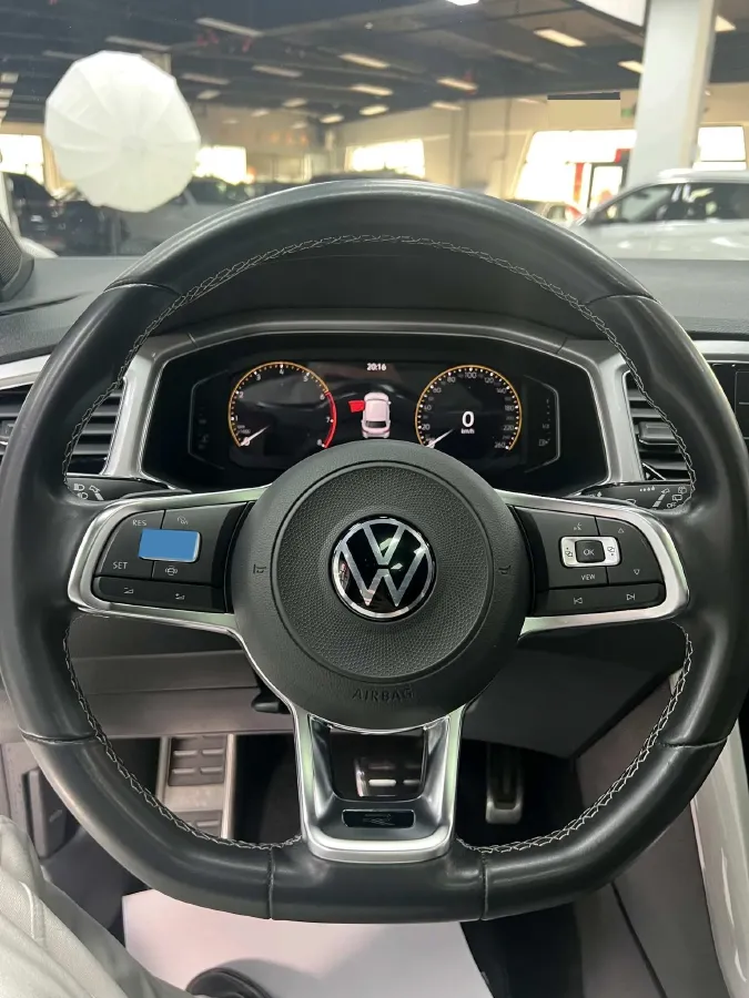 2021 Volkswagen T-Roc 1.4T 150HP L4 7DCT,autocango,china used car exporter,china ev exporter,chinese used car exporter,chinese used ev exporter