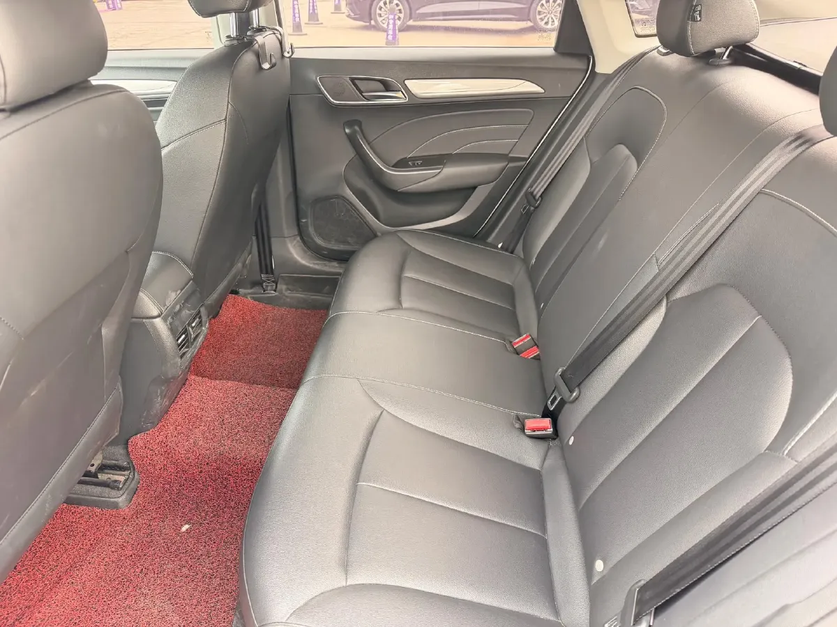 2019 Roewe i6 1.5T 169HP L4 AMT PHEV 9.1KWH,autocango,china used car exporter,china ev exporter,chinese used car exporter,chinese used ev exporter