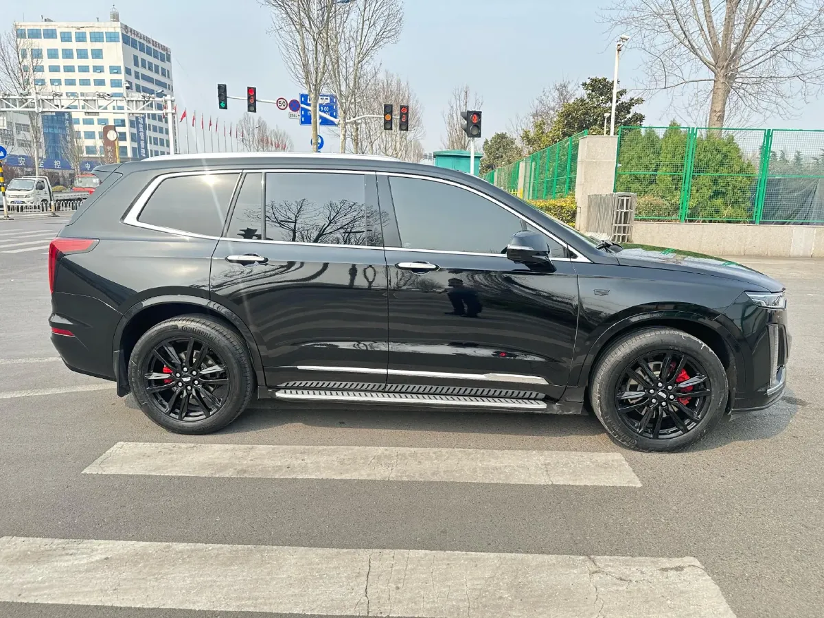 2022 Cadillac XT6 2.0T 237HP L4 9AT,autocango,china used car exporter,china ev exporter,chinese used car exporter,chinese used ev exporter