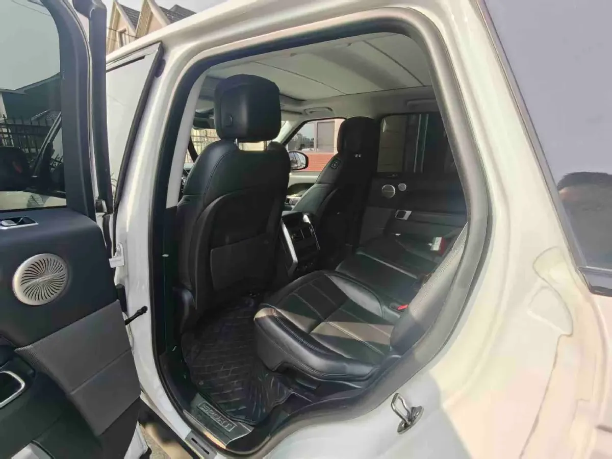 2021 Land Rover Range Rover Sport 3.0T 360HP L6 8AT,autocango,china used car exporter,china ev exporter,chinese used car exporter,chinese used ev exporter