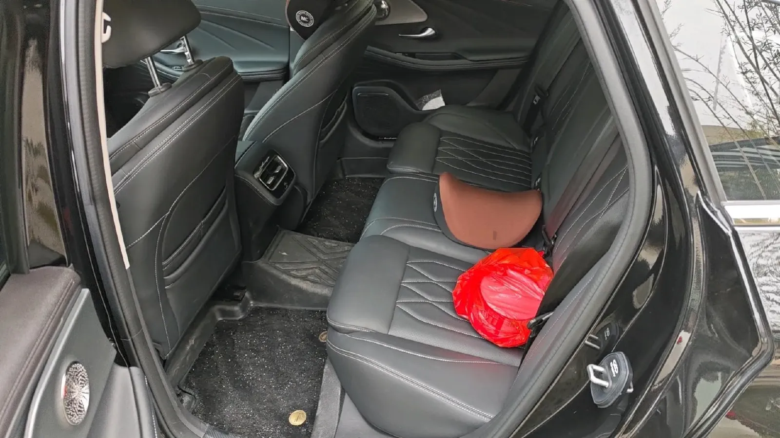 2025 Chery Arrizo 8 1.6T 197HP L4 7DCT,autocango,china used car exporter,china ev exporter,chinese used car exporter,chinese used ev exporter