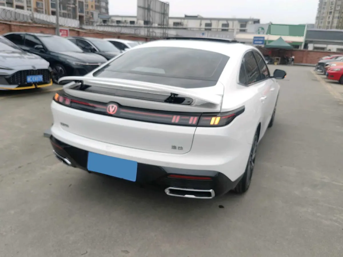 2026 ChangAn Eado 1.5T 192HP L4 7DCT,autocango,china used car exporter,china ev exporter,chinese used car exporter,chinese used ev exporter