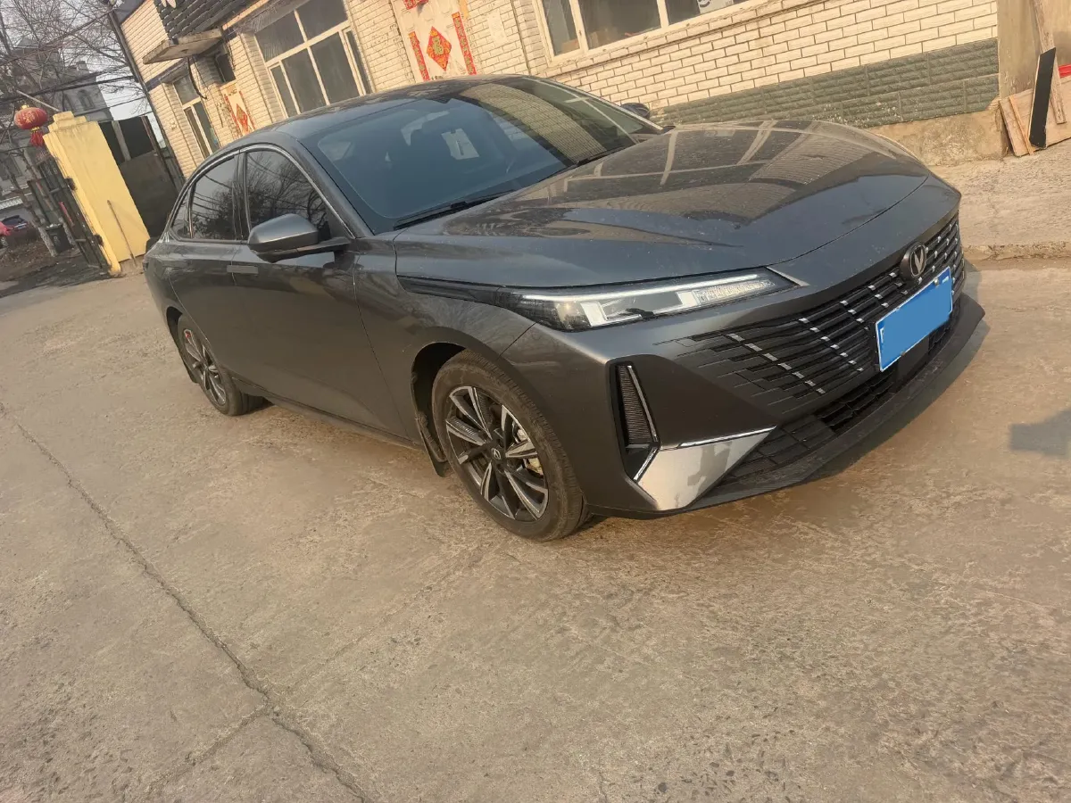 2024 ChangAn Eado 1.5T 170HP L4 7DCT,autocango,china used car exporter,china ev exporter,chinese used car exporter,chinese used ev exporter