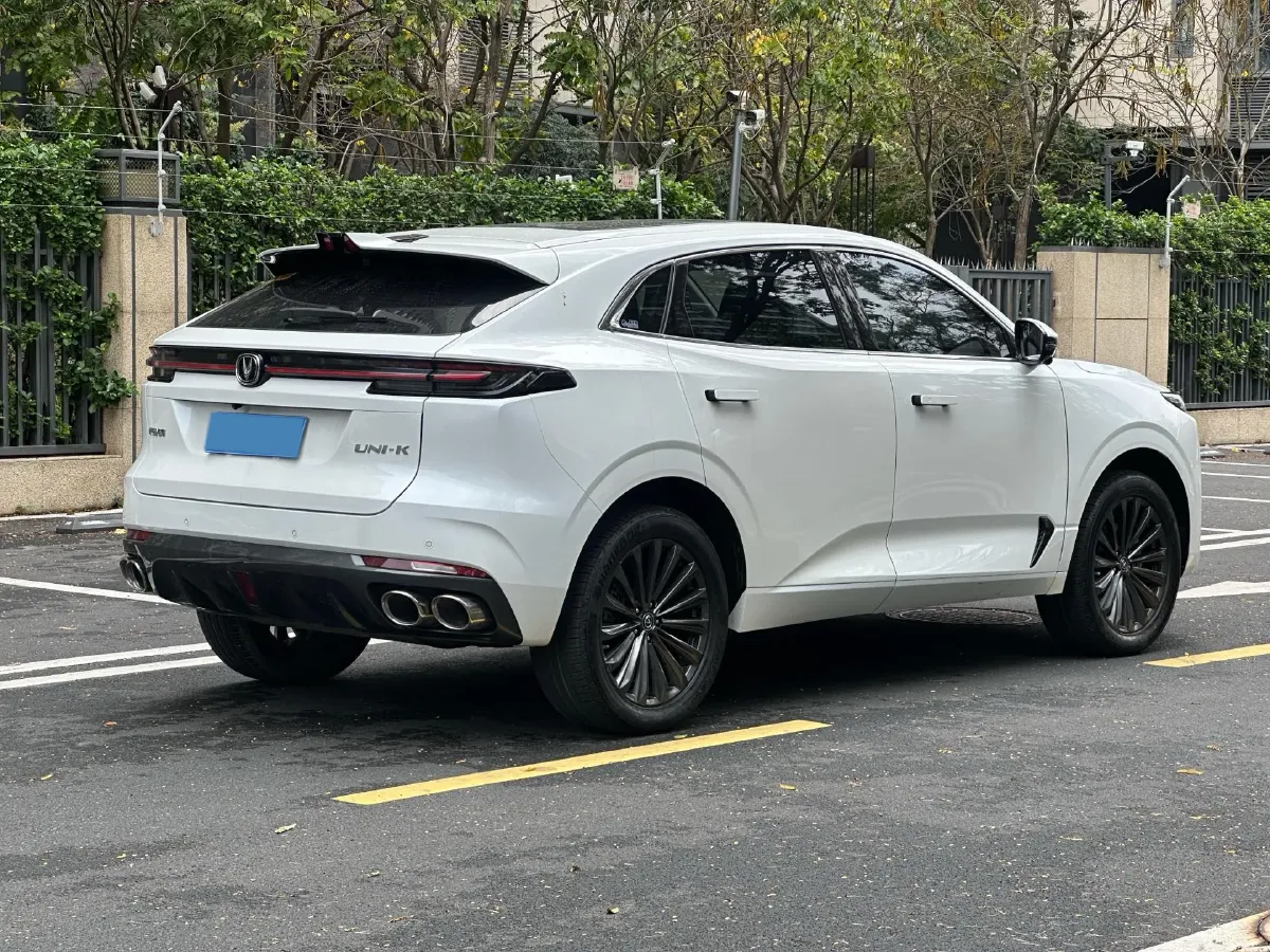 2021 ChangAn UNI-K 2.0T 233HP L4 8AT,autocango,china used car exporter,china ev exporter,chinese used car exporter,chinese used ev exporter