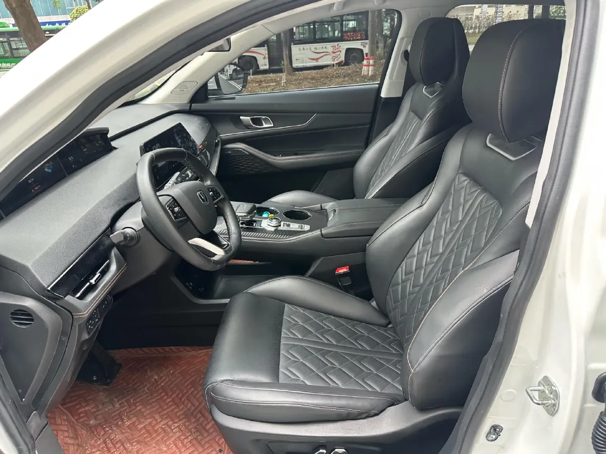 2021 ChangAn UNI-K 2.0T 233HP L4 8AT,autocango,china used car exporter,china ev exporter,chinese used car exporter,chinese used ev exporter