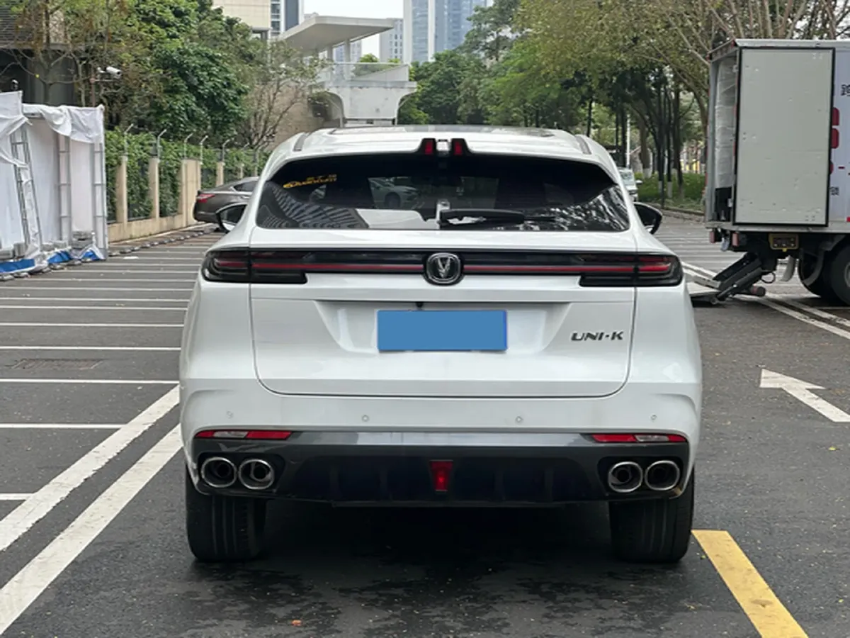 2021 ChangAn UNI-K 2.0T 233HP L4 8AT,autocango,china used car exporter,china ev exporter,chinese used car exporter,chinese used ev exporter