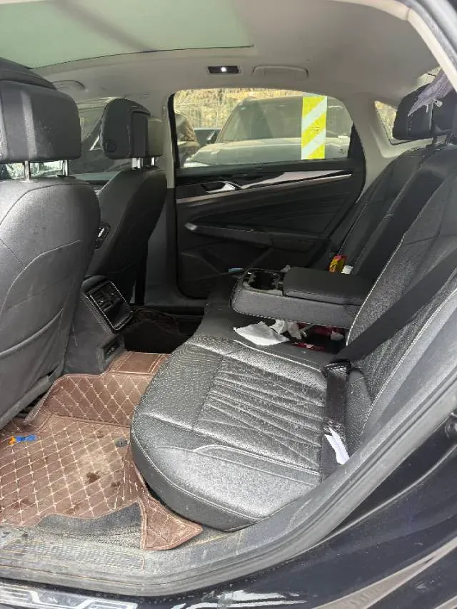 2021 Volkswagen Passat 2.0T 186HP L4 7DCT,autocango,china used car exporter,china ev exporter,chinese used car exporter,chinese used ev exporter