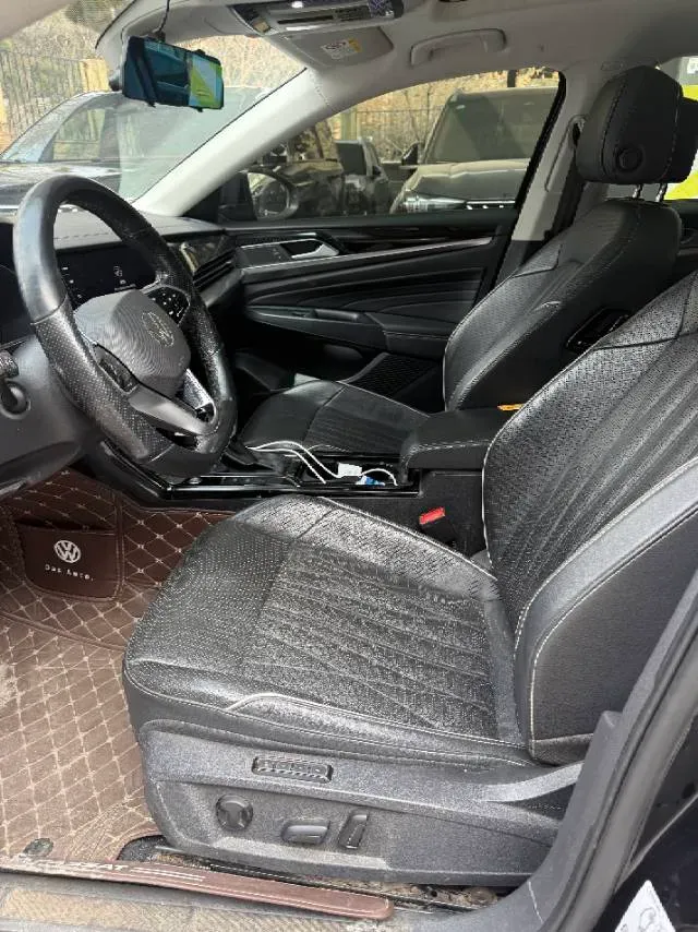 2021 Volkswagen Passat 2.0T 186HP L4 7DCT,autocango,china used car exporter,china ev exporter,chinese used car exporter,chinese used ev exporter