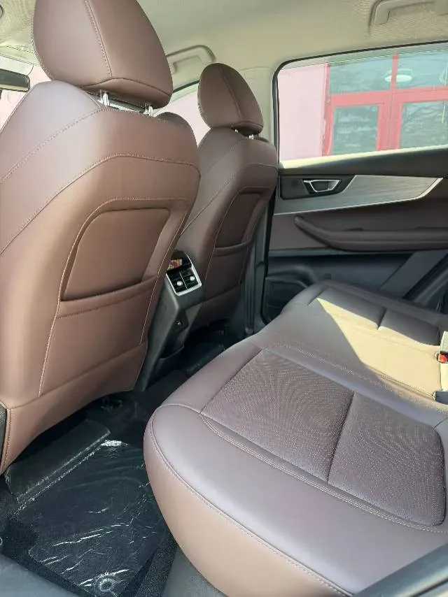 2025 Chery Tiggo 7 1.5T 156HP L4 CVT,autocango,china used car exporter,china ev exporter,chinese used car exporter,chinese used ev exporter