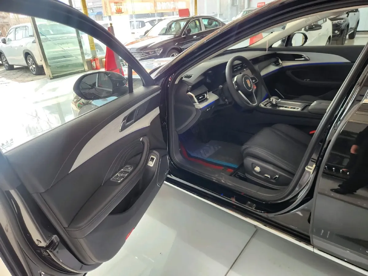 2025 HongQi H5 1.5T 150HP L4 1DHT PHEV,autocango,china used car exporter,china ev exporter,chinese used car exporter,chinese used ev exporter