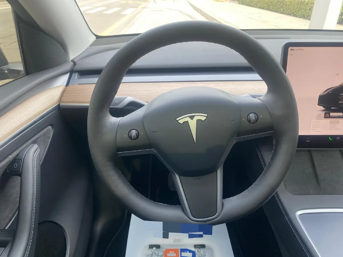 2022 Tesla Model Y BEV 60KWH,autocango,china used car exporter,china ev exporter,chinese used car exporter,chinese used ev exporter