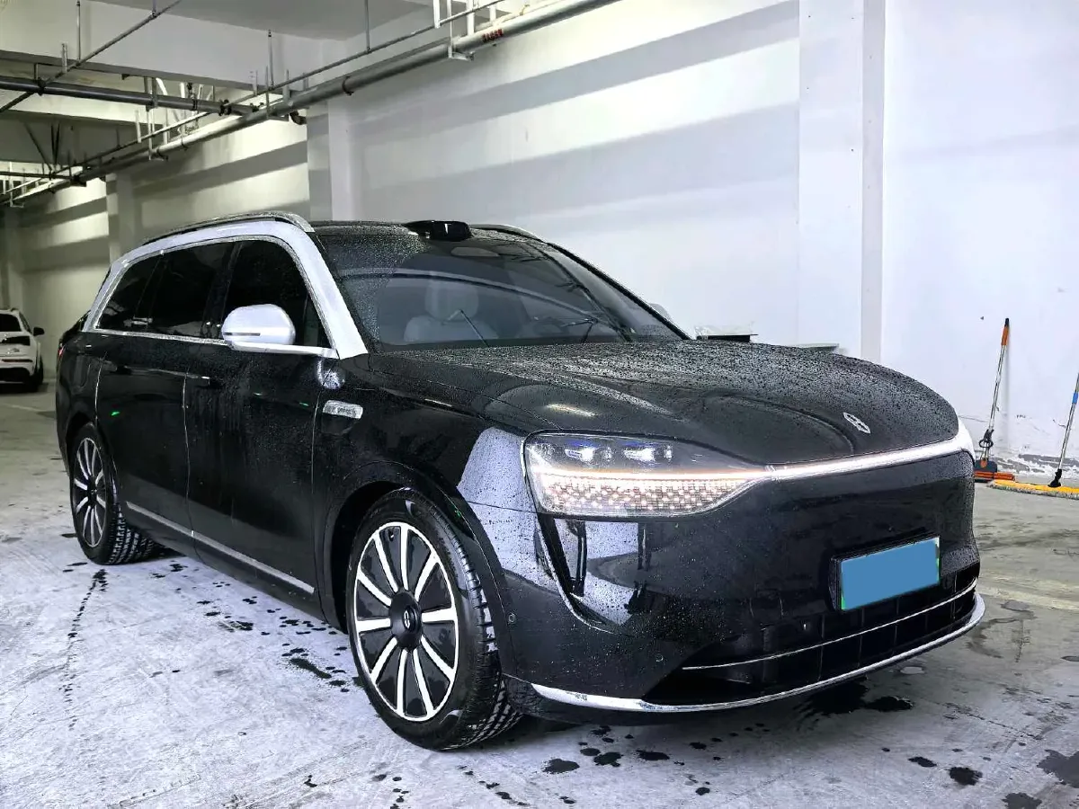 2025 AITO AITO M9 REEV 160HP REEV 52KWH,autocango,china used car exporter,china ev exporter,chinese used car exporter,chinese used ev exporter