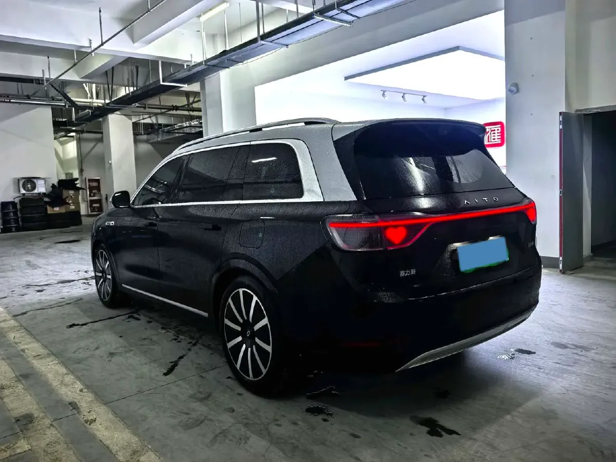 2025 AITO AITO M9 REEV 160HP REEV 52KWH,autocango,china used car exporter,china ev exporter,chinese used car exporter,chinese used ev exporter