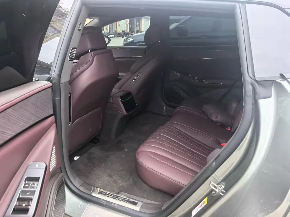 2024 Denza DenzaZ9GT 2.0T 207HP L4 E-CVT PHEV 38.5KWH,autocango,china used car exporter,china ev exporter,chinese used car exporter,chinese used ev exporter