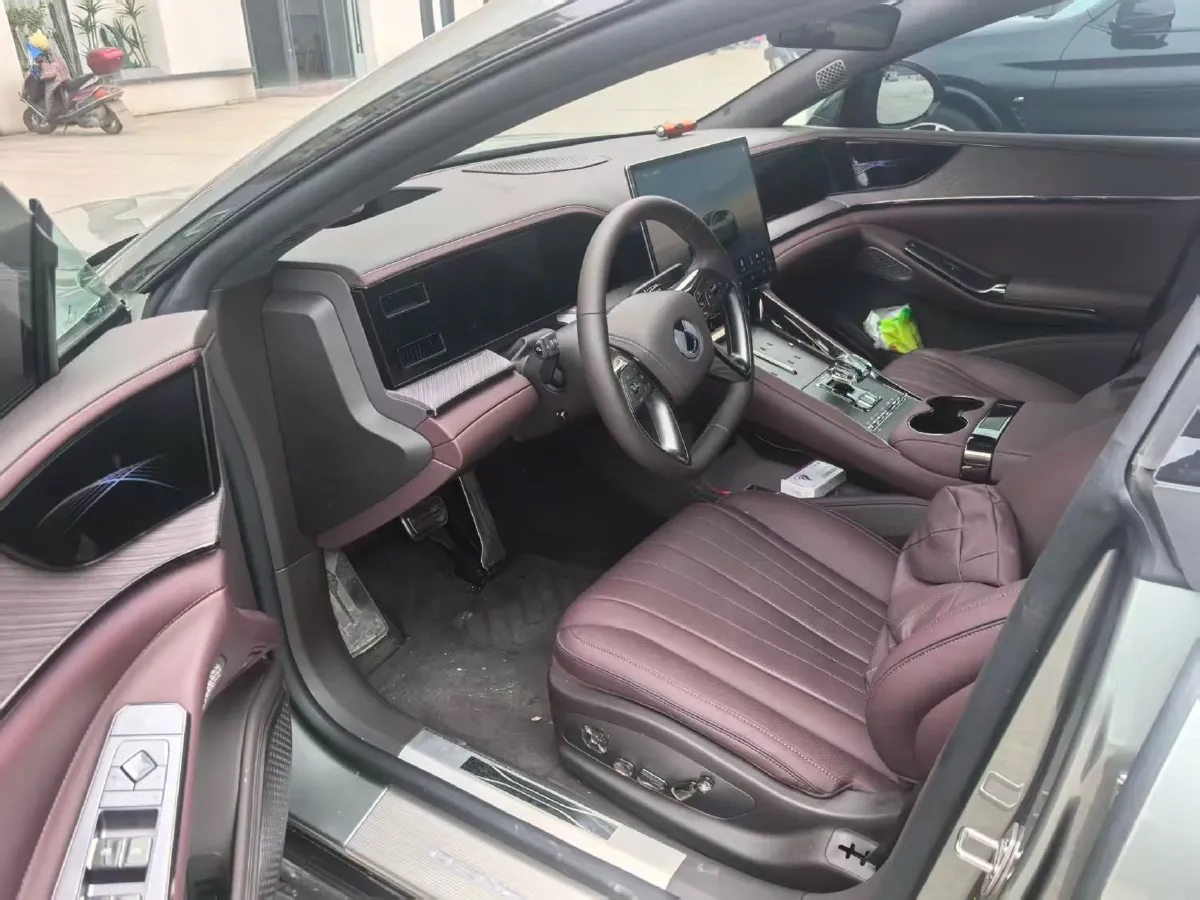 2024 Denza DenzaZ9GT 2.0T 207HP L4 E-CVT PHEV 38.5KWH,autocango,china used car exporter,china ev exporter,chinese used car exporter,chinese used ev exporter