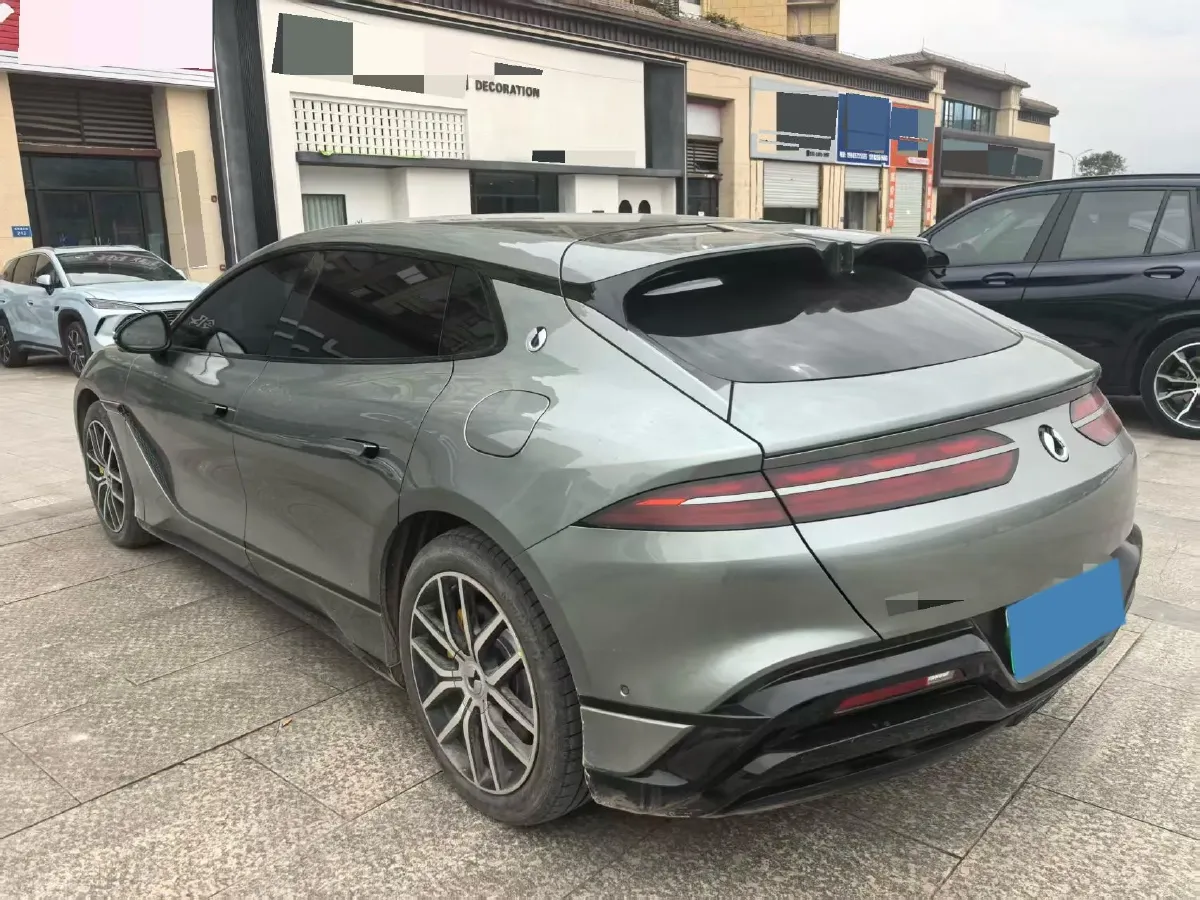 2024 Denza DenzaZ9GT 2.0T 207HP L4 E-CVT PHEV 38.5KWH,autocango,china used car exporter,china ev exporter,chinese used car exporter,chinese used ev exporter