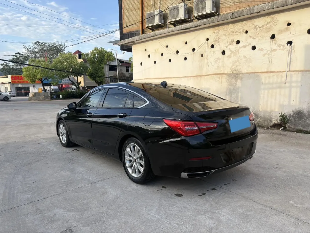 2019 HongQi H5 1.8T 180HP L4 6AT,autocango,china used car exporter,china ev exporter,chinese used car exporter,chinese used ev exporter