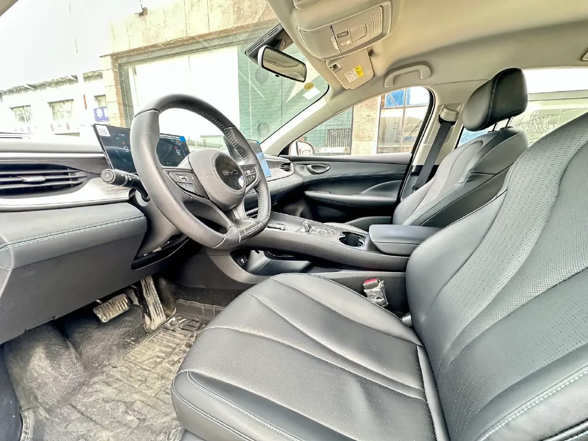 2025 BYD Seal05 DM-i 1.5L 101HP L4 E-CVT PHEV 7.68KWH,autocango,china used car exporter,china ev exporter,chinese used car exporter,chinese used ev exporter