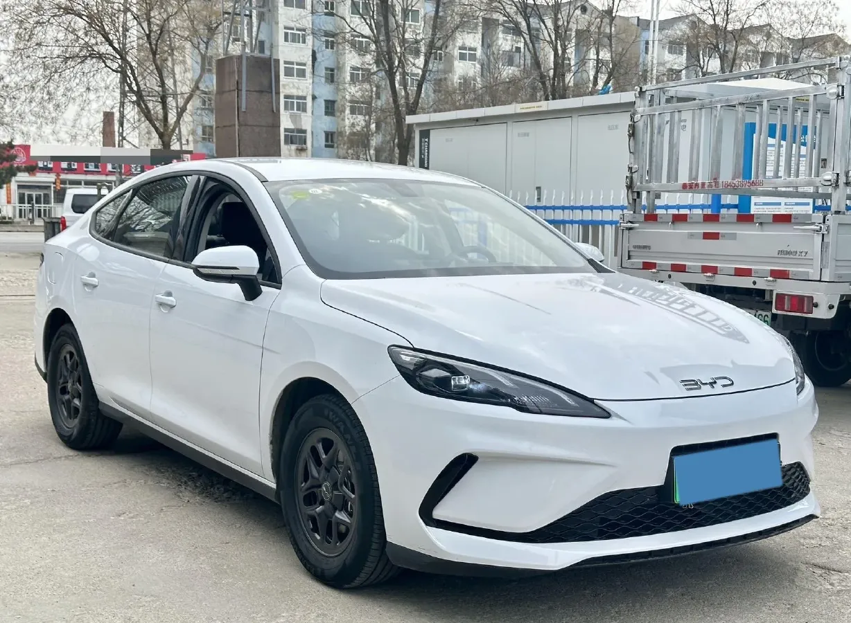 2025 BYD Seal05 DM-i 1.5L 101HP L4 E-CVT PHEV 7.68KWH,autocango,china used car exporter,china ev exporter,chinese used car exporter,chinese used ev exporter
