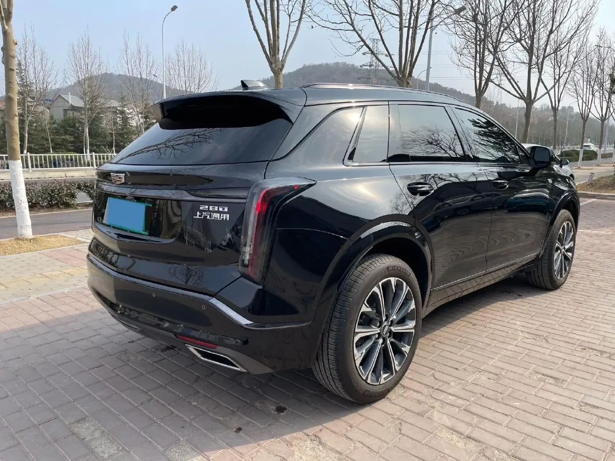 2025 Cadillac XT5 2.0T 237HP L4 9AT,autocango,china used car exporter,china ev exporter,chinese used car exporter,chinese used ev exporter