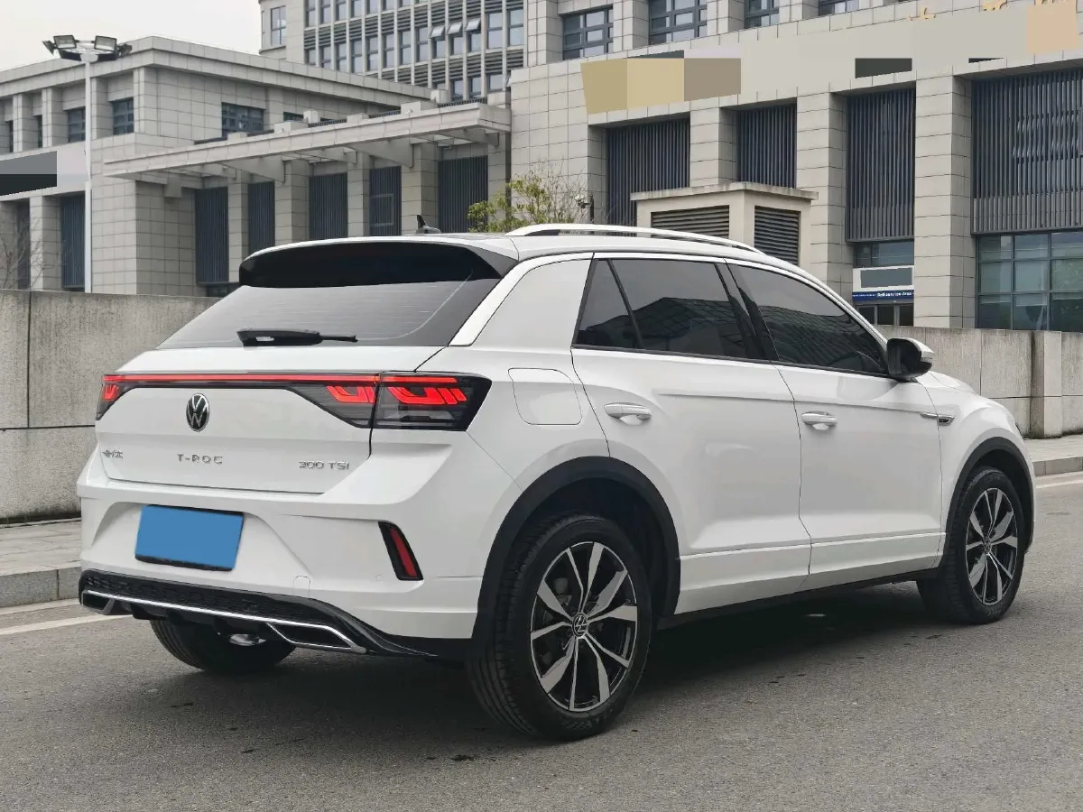 2023 Volkswagen T-Roc 1.5T 160HP L4 7DCT,autocango,china used car exporter,china ev exporter,chinese used car exporter,chinese used ev exporter