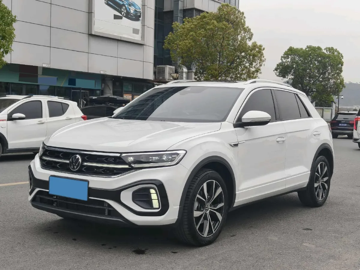 2023 Volkswagen T-Roc 1.5T 160HP L4 7DCT,autocango,china used car exporter,china ev exporter,chinese used car exporter,chinese used ev exporter