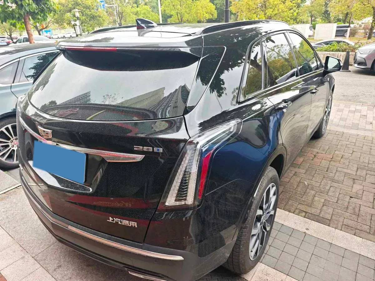 2022 Cadillac XT5 2.0T 237HP L4 9AT,autocango,china used car exporter,china ev exporter,chinese used car exporter,chinese used ev exporter