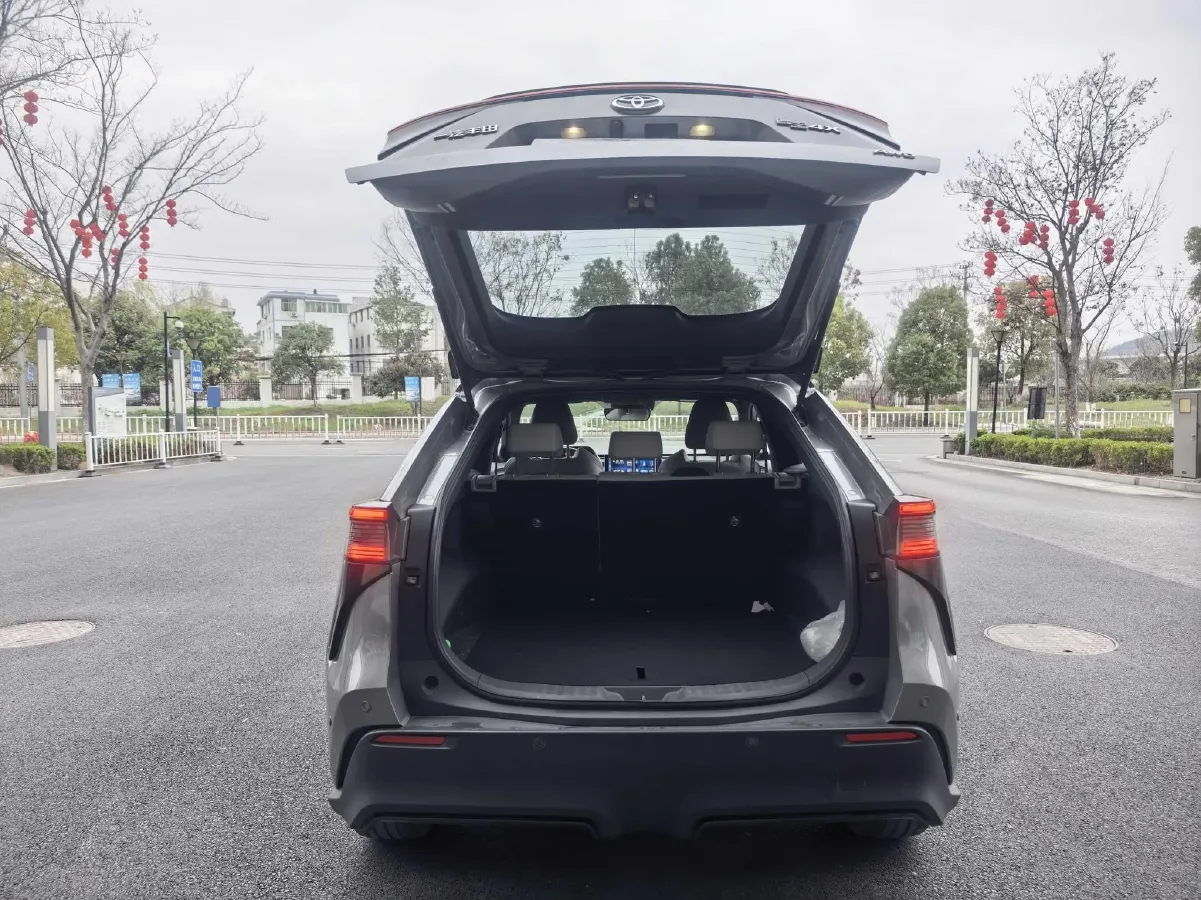 2022 Toyota bZ4X BEV 66.7KWH,autocango,china used car exporter,china ev exporter,chinese used car exporter,chinese used ev exporter