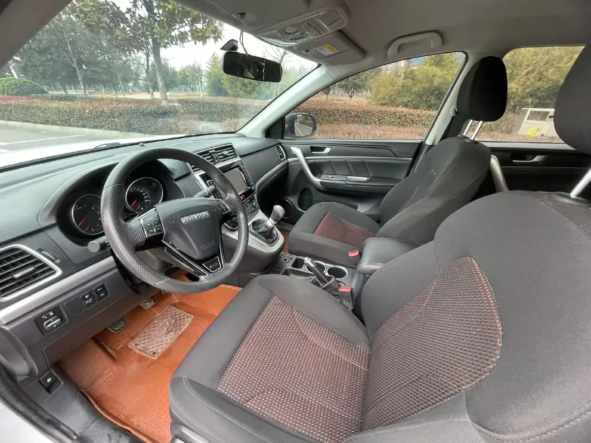 2019 Haval M6 1.5T 150HP L4 6MT,autocango,china used car exporter,china ev exporter,chinese used car exporter,chinese used ev exporter