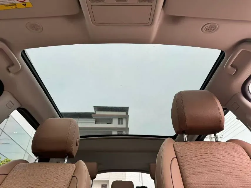 2025 Land Rover Discovery Sport 2.0T 249HP L4 9AT,autocango,china used car exporter,china ev exporter,chinese used car exporter,chinese used ev exporter