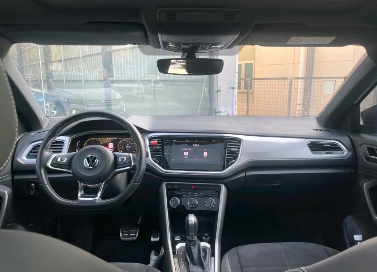 2022 Volkswagen T-Roc 1.4T 150HP L4 7DCT,autocango,china used car exporter,china ev exporter,chinese used car exporter,chinese used ev exporter