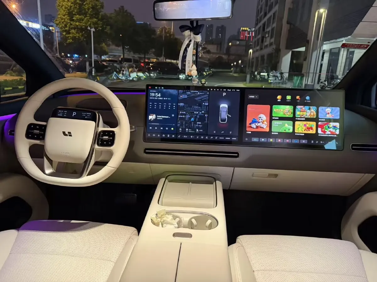 2025 Li i6 BEV,autocango,china used car exporter,china ev exporter,chinese used car exporter,chinese used ev exporter