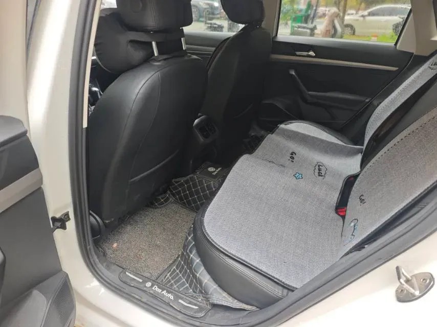 2021 Volkswagen Lavida 1.5L 113HP L4 6AT,autocango,china used car exporter,china ev exporter,chinese used car exporter,chinese used ev exporter