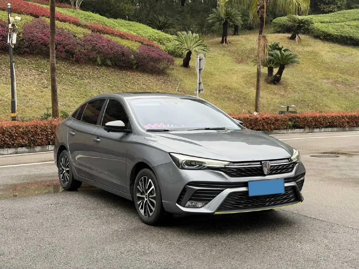 2021 Roewe i5 1.5L 120HP L4 CVT,autocango,china used car exporter,china ev exporter,chinese used car exporter,chinese used ev exporter