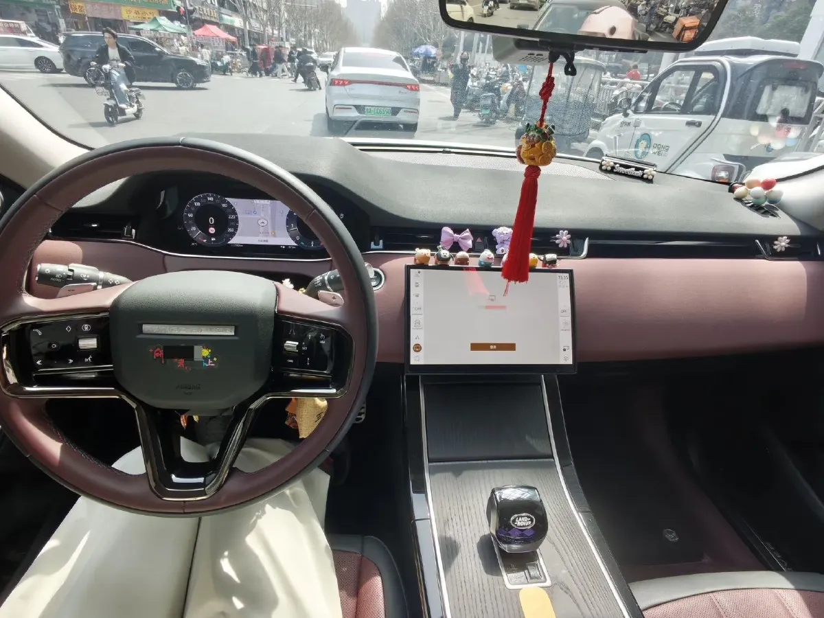 2026 Land Rover Range Rover Evoque 2.0T 249HP L4 9AT,autocango,china used car exporter,china ev exporter,chinese used car exporter,chinese used ev exporter