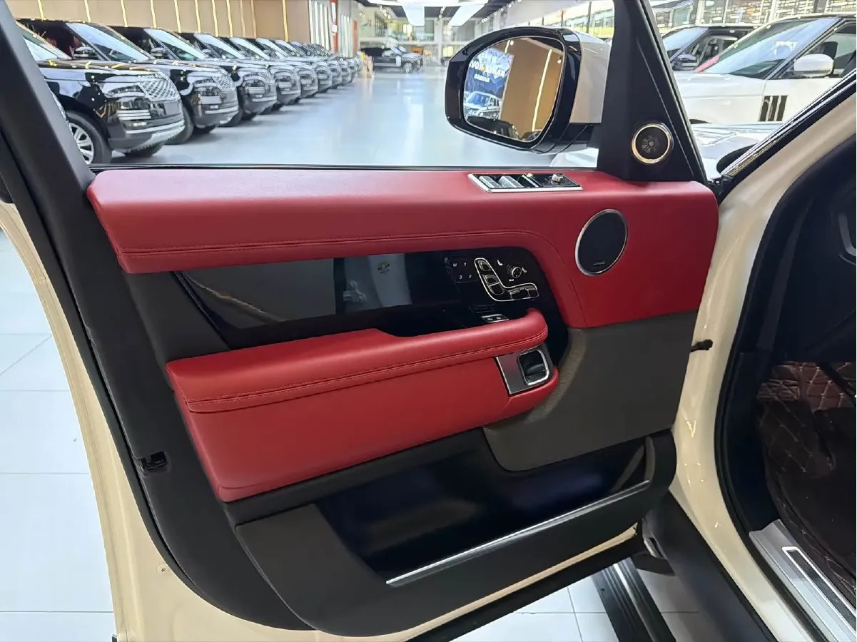 2022 Land Rover Range Rover 3.0T 400HP L6 8AT,autocango,china used car exporter,china ev exporter,chinese used car exporter,chinese used ev exporter