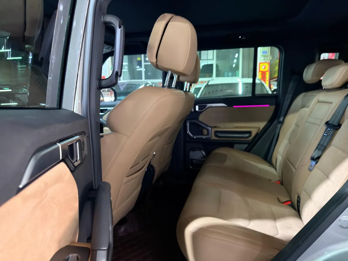 2023 Jetour Traveller 2.0T 254HP L4 7DCT,autocango,china used car exporter,china ev exporter,chinese used car exporter,chinese used ev exporter