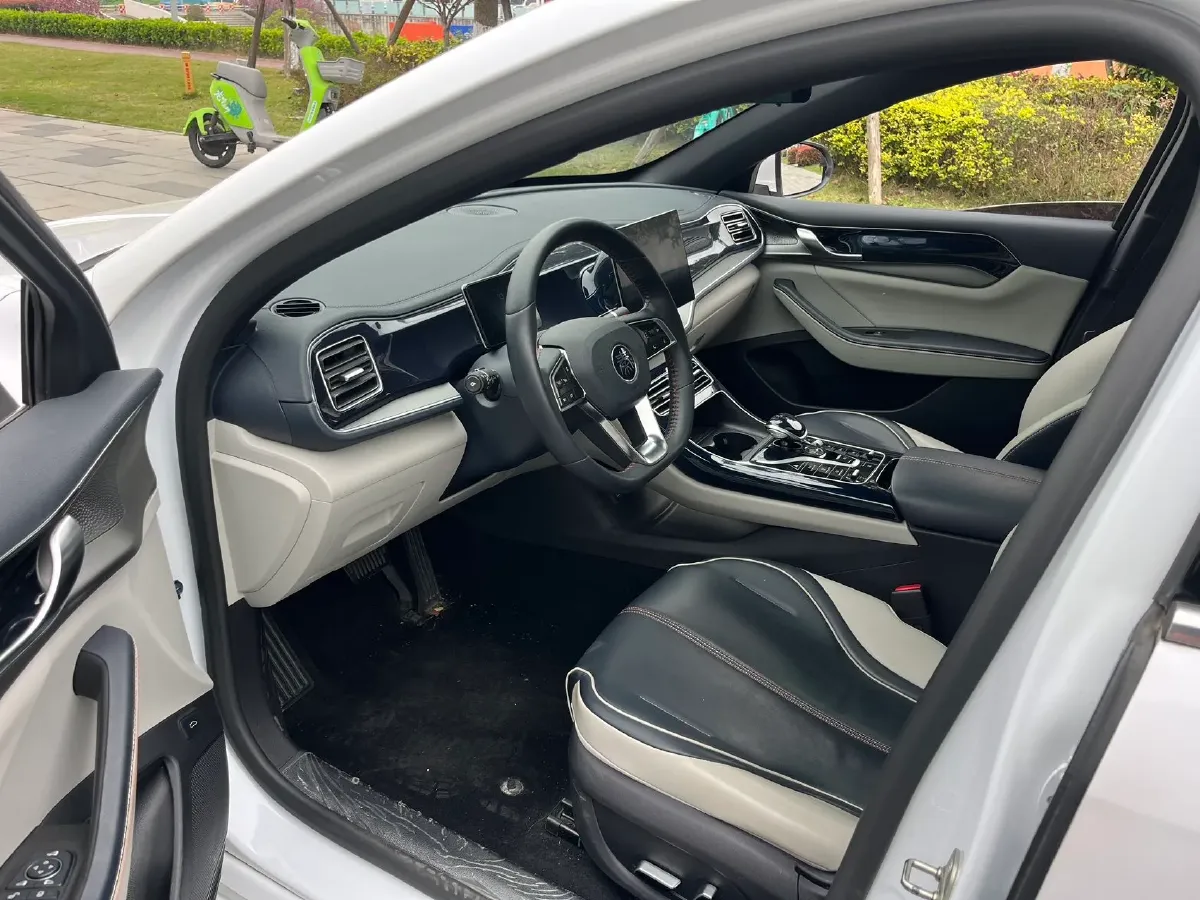 2021 Haval F7 1.5T 169HP L4 7DCT,autocango,china used car exporter,china ev exporter,chinese used car exporter,chinese used ev exporter