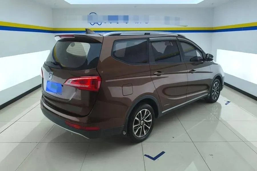 2017 BaoJun 730 1.5T 150HP L4 6MT,autocango,china used car exporter,china ev exporter,chinese used car exporter,chinese used ev exporter