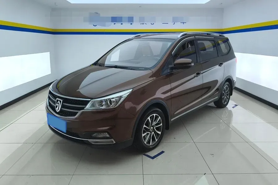 2017 BaoJun 730 1.5T 150HP L4 6MT,autocango,china used car exporter,china ev exporter,chinese used car exporter,chinese used ev exporter