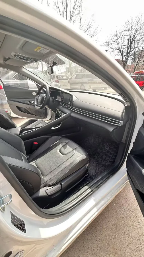 2023 Hyundai Elantra 1.5L 115HP L4 CVT,autocango,china used car exporter,china ev exporter,chinese used car exporter,chinese used ev exporter