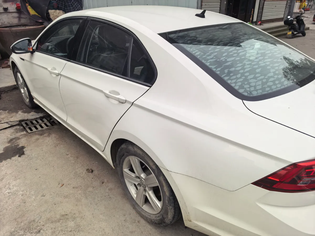 2019 Volkswagen T-Cross 1.4T 150HP L4 7DCT,autocango,china used car exporter,china ev exporter,chinese used car exporter,chinese used ev exporter