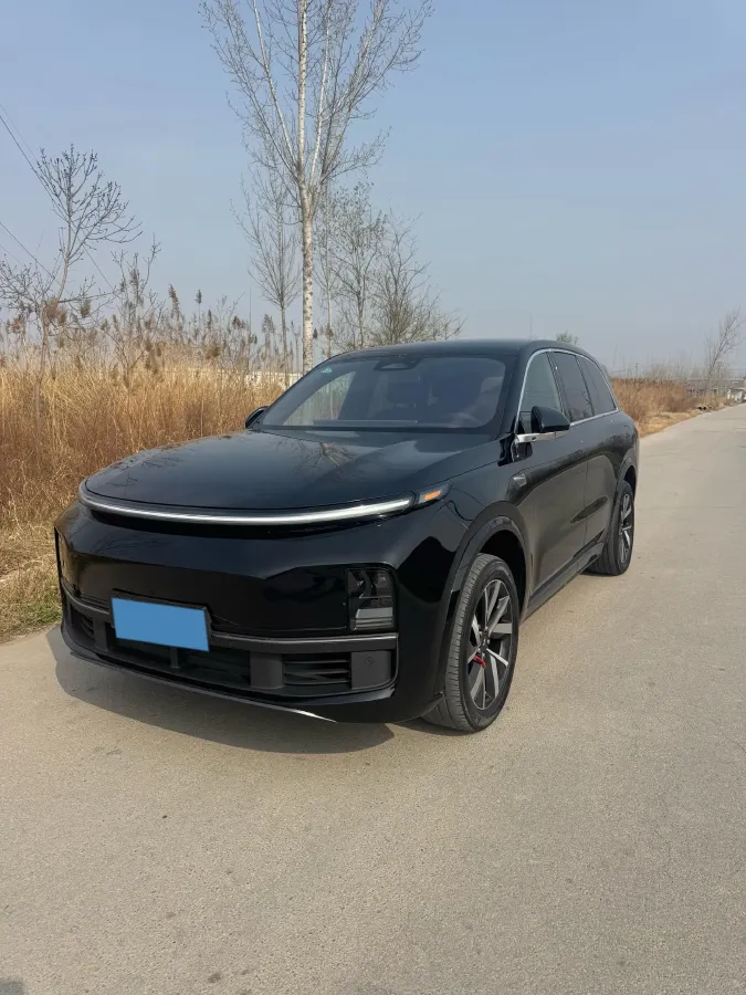 2023 Li L8 Range Extended 154HP REEV 40.9KWH,autocango,china used car exporter,china ev exporter,chinese used car exporter,chinese used ev exporter