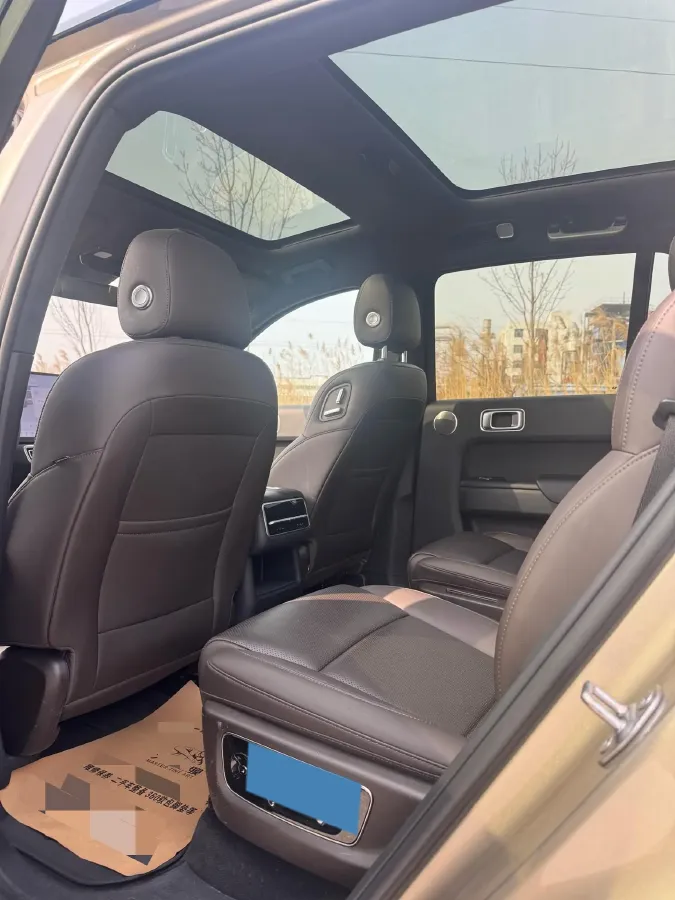 2023 Li L8 Range Extended 154HP REEV 40.9KWH,autocango,china used car exporter,china ev exporter,chinese used car exporter,chinese used ev exporter