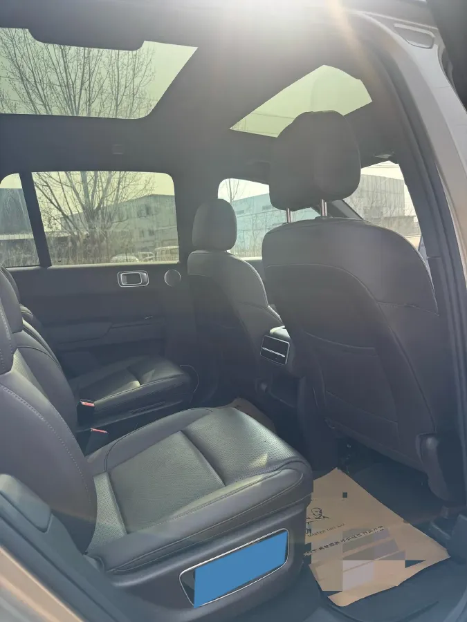 2023 Li L8 Range Extended 154HP REEV 40.9KWH,autocango,china used car exporter,china ev exporter,chinese used car exporter,chinese used ev exporter