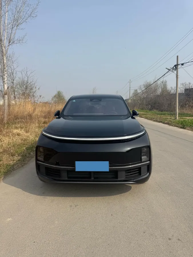 2023 Li L8 Range Extended 154HP REEV 40.9KWH,autocango,china used car exporter,china ev exporter,chinese used car exporter,chinese used ev exporter