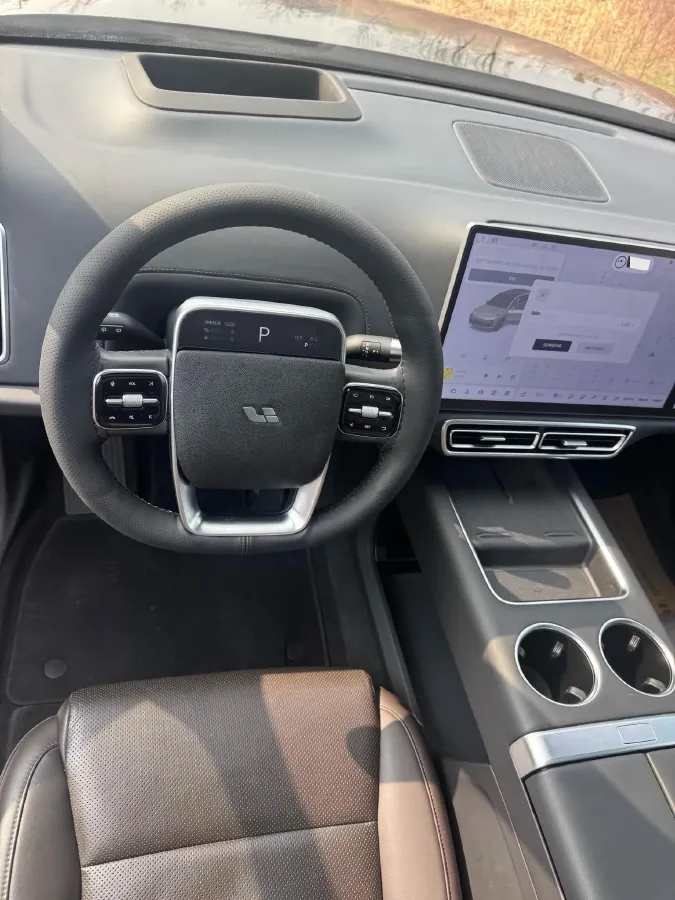 2023 Li L8 Range Extended 154HP REEV 40.9KWH,autocango,china used car exporter,china ev exporter,chinese used car exporter,chinese used ev exporter