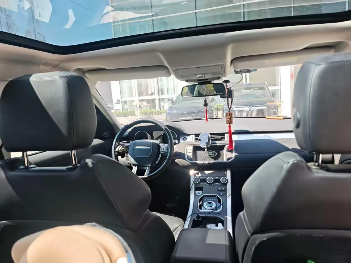 2018 Land Rover Range Rover Evoque 2.0T 241HP L4 9AT,autocango,china used car exporter,china ev exporter,chinese used car exporter,chinese used ev exporter