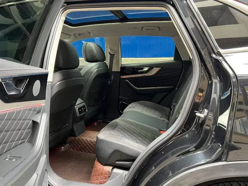 2019 HongQi HS5 2.0T 224HP L4 6AT,autocango,china used car exporter,china ev exporter,chinese used car exporter,chinese used ev exporter