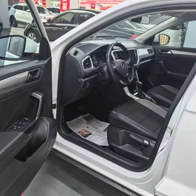 2023 Volkswagen T-Roc 1.4T 150HP L4 7DCT,autocango,china used car exporter,china ev exporter,chinese used car exporter,chinese used ev exporter